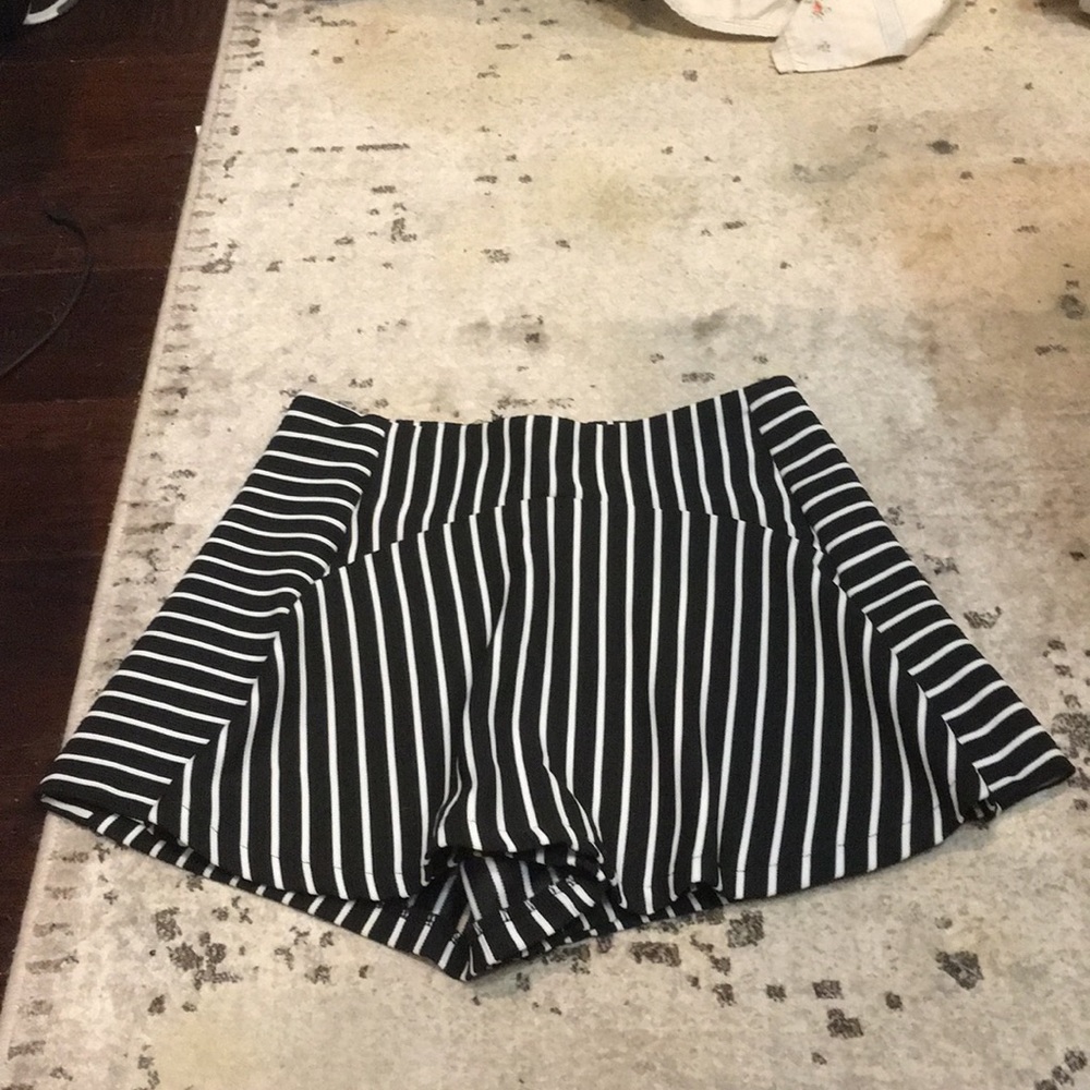 Rumor Boutique stripped skort